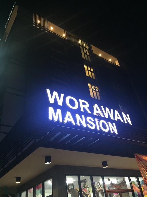 Worawan Mansion Hotel Si Racha Exterior foto