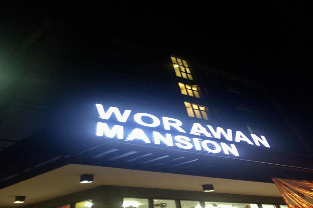 Worawan Mansion Hotel Si Racha Exterior foto